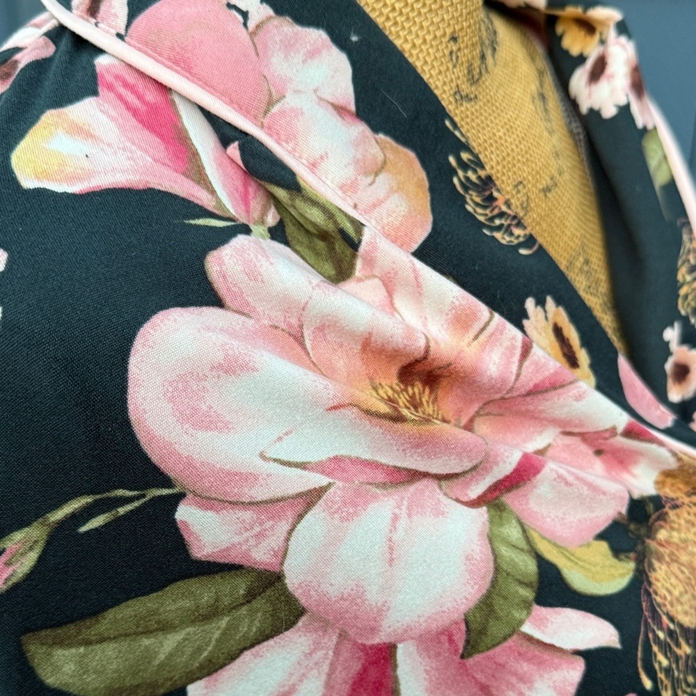 Elegant Floral Women's Pajama Set NWOT Room Service floral pink roses - Picture 8 of 12